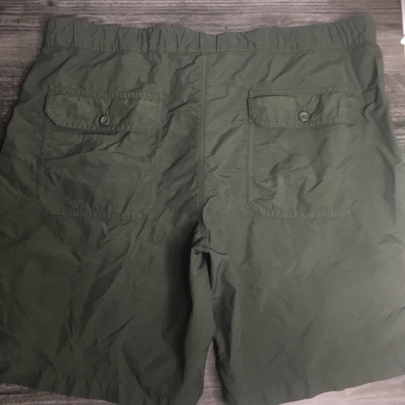 🐙 UniQlo Men’s Green Trunks - Picture 4 of 5